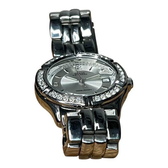 GUESS Waterpro Women’s Silver Tone Crystal Bezel Bracelet Watch Needs Battery main image 9
